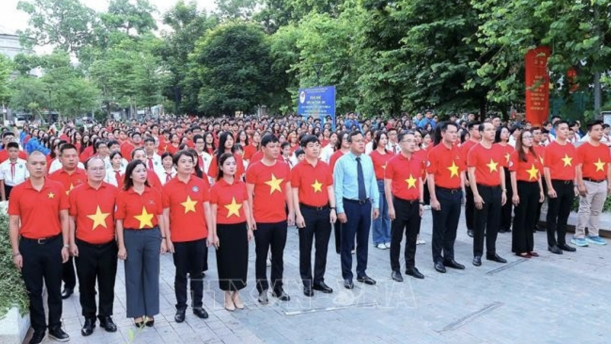 Youth nationwide join “I Love My Fatherland” flag salute ceremony
